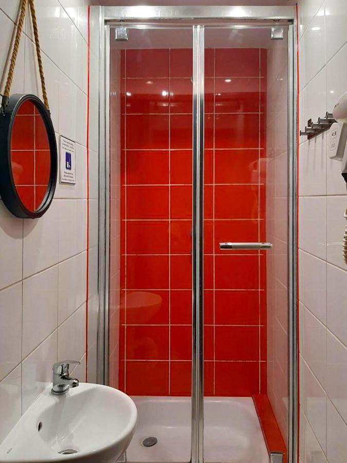 W Rynku Vandrarhem Wrocław Exteriör bild