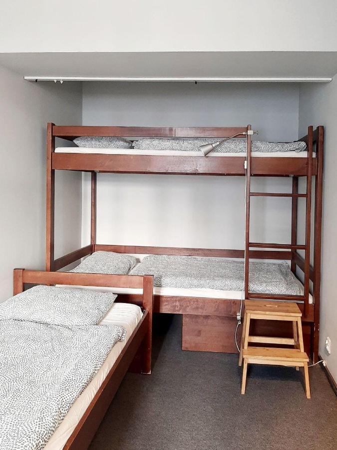 W Rynku Vandrarhem Wrocław Exteriör bild