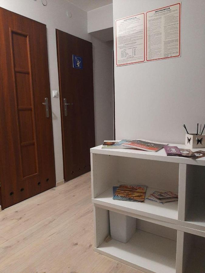 W Rynku Vandrarhem Wrocław Exteriör bild